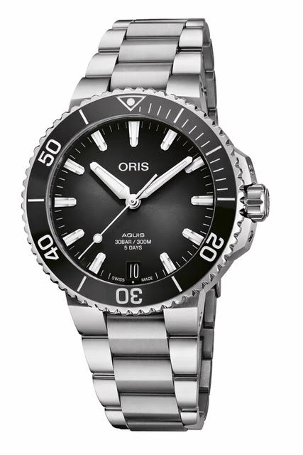 ORIS Mod. AQUIS DATE CALIBRE 400 41,5MM -5 DAYS POWER RESERVE, 300M, CERAMIC BEZEL